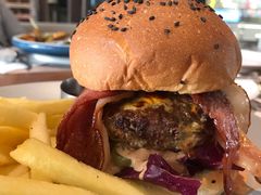 牛转乾坤超级大汉堡-曼乐辰餐厅(中庚漫游城店)