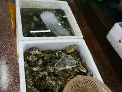-渔人湾码头海鲜市场负二楼