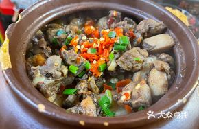 Aged Garlic Clay Pot Chicken