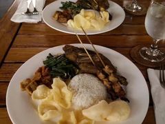 -Warung Babi Guling Ibu Oka 3