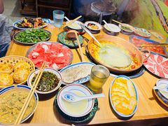 -洱火云南酸菜牛肉火锅(石景山当代商城店)