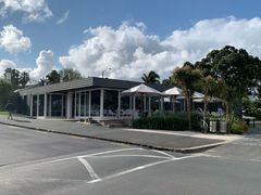 -Takapuna Beach Cafe