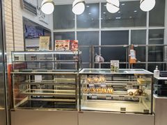 面包甜点陈列柜-白玉兰食品(甜云店)