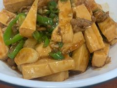 -湖南人家湘菜馆(镇江路店)