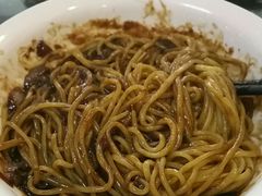 -桃园中华料理炸酱面(燕儿岛路店)