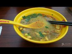-小杨生煎(金山百联购物中心3楼店)