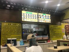 -龙记桂林米粉(财满街店)