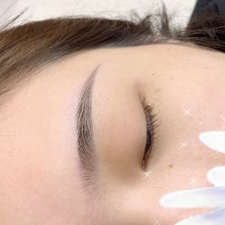 -本小姐美学·半永久纹眉野生眉