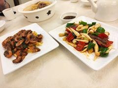 泡莲藕尖椒炒牛肉-品致尊食府(五羊店)