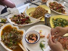 -覃记海鲜美食餐厅