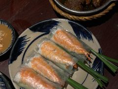 -Cuc Gach Quan Restaurant