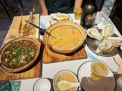 -蚝堡海鲜·威海菜·海肠捞饭·烧烤·亚洲吃蚝公司(幸福门店)
