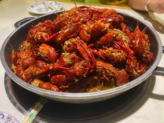 蒜香小龙虾-蛙蛙叫干锅年代(簋街总店)