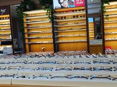 -优医视平价眼镜超市蔡司依视路折扣(小马厂店)