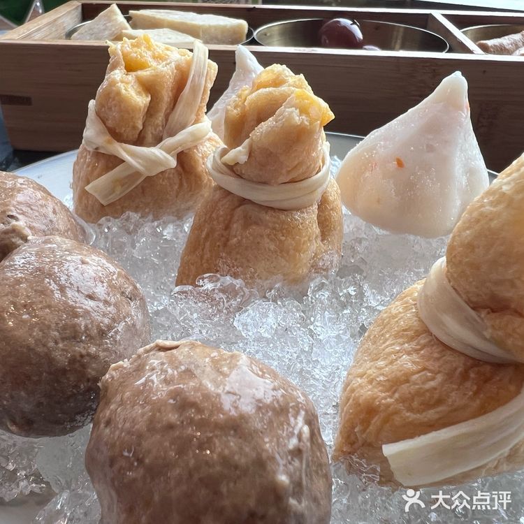 在超然楼吃 茉莉花茶锅底的辣火锅 太幸福啦