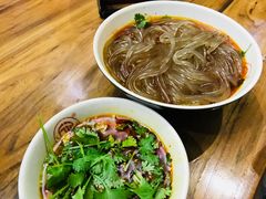 -万记麻辣烫国展总店