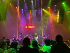-TZ House音乐现场(来福士中心店)