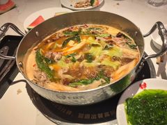 -七欣天香辣蟹火锅(闵行浦江欢乐颂店)