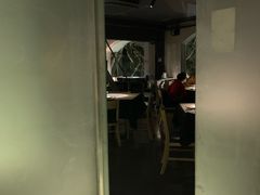 -穹六人间 people 6(岳阳路店)
