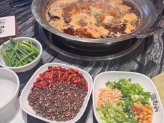 -老船舫·现做活鲜鱼馆(东郊记忆店)