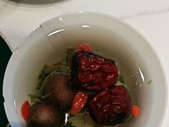 -三江源美食城