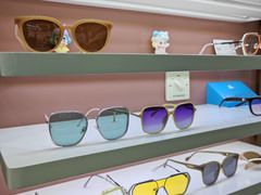 -GOOMI久米眼镜·蔡司·依视路·明月官方授权店(龙德紫金店)