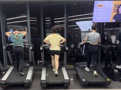 -超鹿运动(五四路恒力城店)