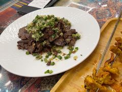 -乡村馕坑肉·烧烤·新疆菜·本地人更爱吃(阿勒泰首店)