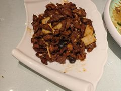 传统老爆三-百饺园(平山道店)