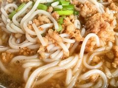 -正宗杨记普洱酸醋米线(总店)