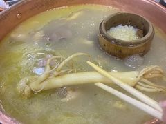 -朴小妹人参鸡汤火锅(长白山万达店)