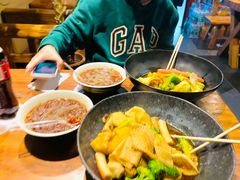 -万记麻辣烫国展总店
