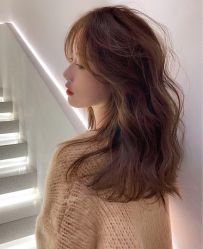 -BULB STUDIO 巴柏明星发型工作室