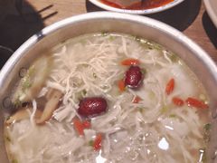 -肖四女乐山跷脚牛肉(世博源店)