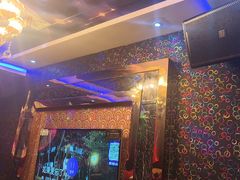 -路边边.炒菜烧烤.音乐餐厅(良乡长虹店)