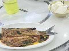 -丹水桥地锅鱼·翘嘴鲌·地方特色全鱼宴(丹江口大坝店)
