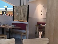 -蜜桃餐厅·伴山(绿宝广场店)