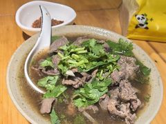 -大众跷脚牛肉馆·非遗传承单位(峨眉山店)