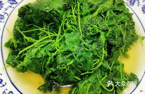 Sweet Wine Stir-fried Water Spinach
