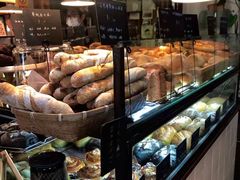 面包甜点陈列柜-仙峰天然面包(迎宾路店)
