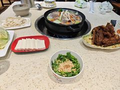 -九寨特色牦牛肉汤锅 羊肉汤锅