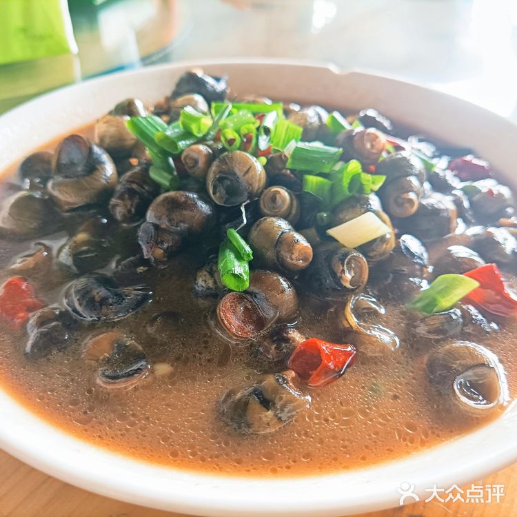 # 绍兴历史保护街区美食