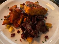 -羽深肉铺 Steak & Wine
