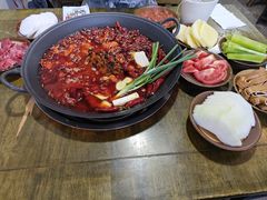 -黄潇洒老火锅(九眼桥宏济巷店)