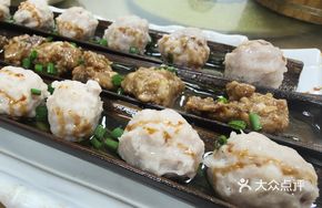 Bamboo Tube Meatballs