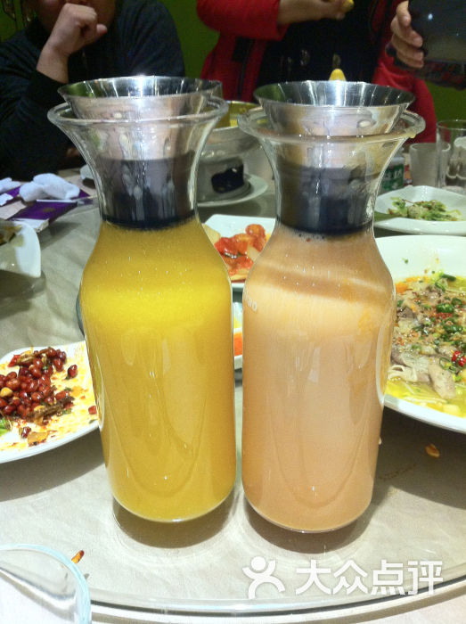 芒果汁与木瓜汁
