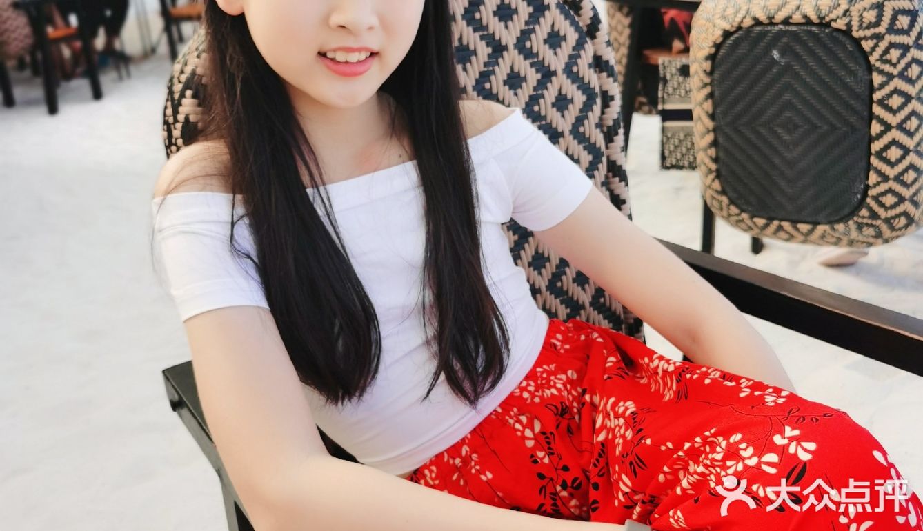 我们去的时候已经当地时间（比马累快一个小时）九点多了