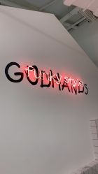 -Godhands美发设计沙龙