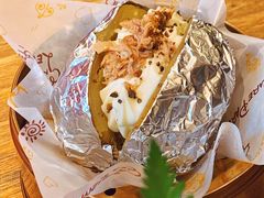 -秘密旅行Bonjour(黑金冠 江南西店)