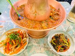 土司铜锅油焖鸡-浩海火烧云傣家菜(京广店)